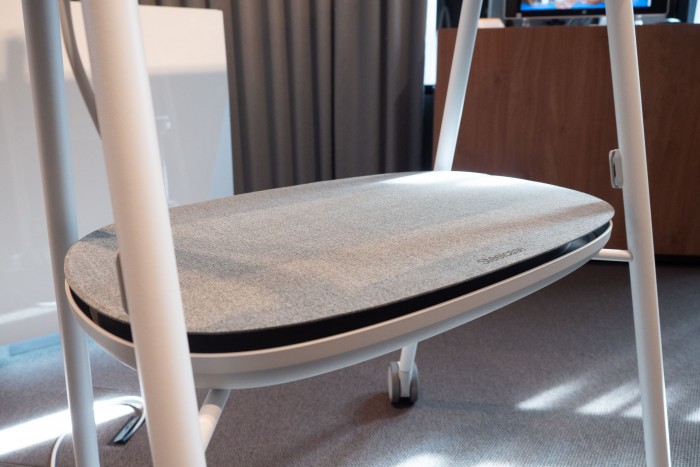 Dort soll der Akku hineinpassen. (Bild: Heiko Raschke/Golem.de)